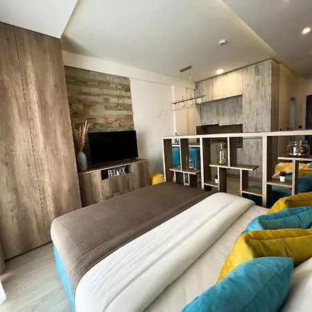 Apartament Milmari Golden N Lux 62 *