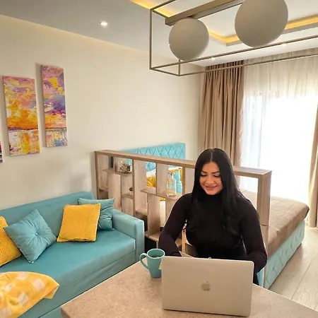 Milmari Golden N Lux 62 *