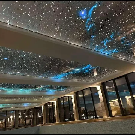 Milmari Golden N Lux 62 *