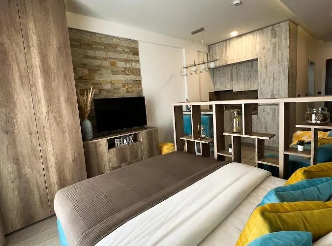 Апартаменты Milmari Golden N Lux 62 *