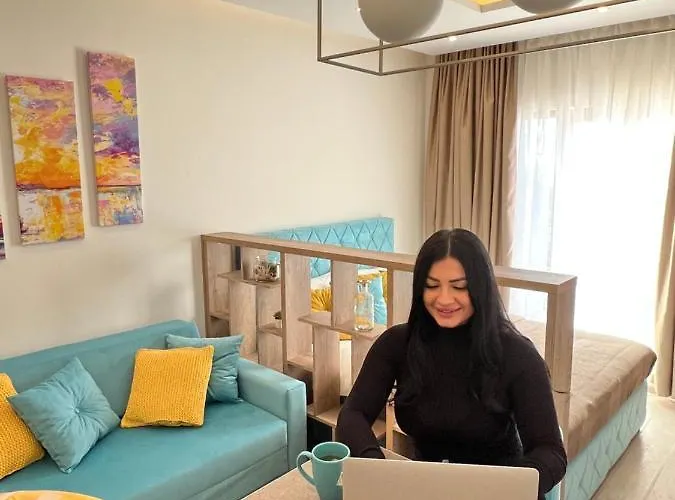 Milmari Golden N Lux 62 *