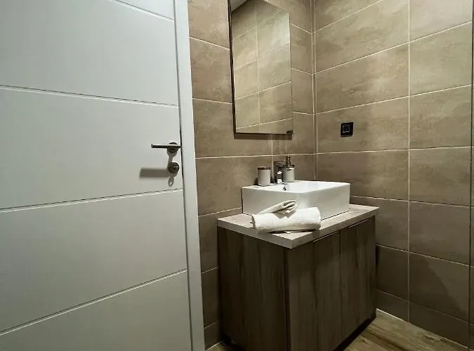 Milmari Golden N Lux 62